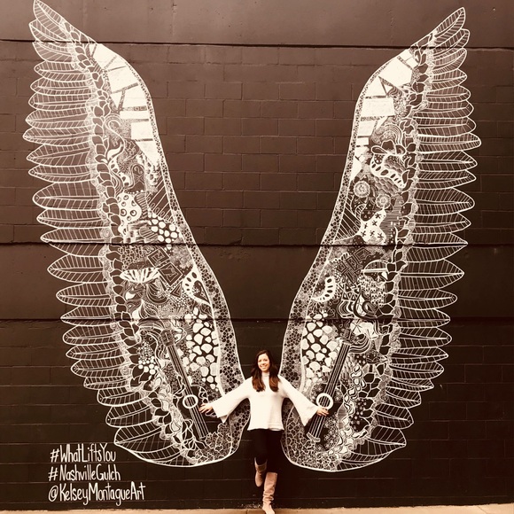 Meet your Posher, Sarah - Picture 1 of 1